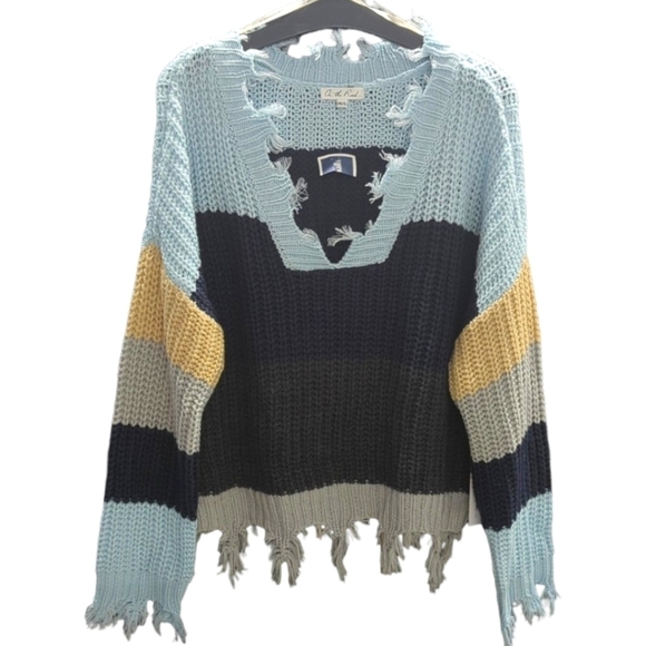 On The Road Distressed Blue Color Block Sweater w Fringe NWT Size M/L - Picture 3 of 15